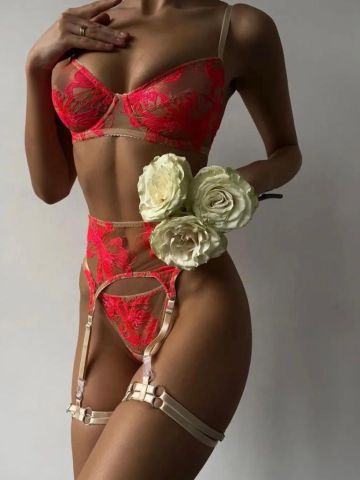 Симона Новый Уровень