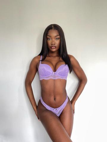 Моника фото 5